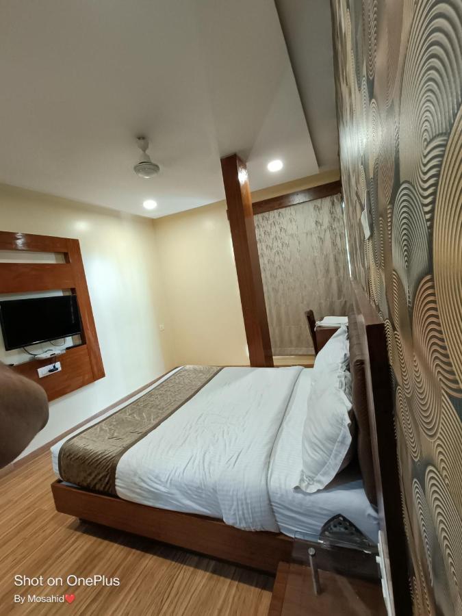 A Suites Bombay